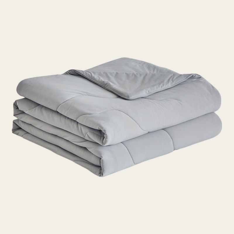 Polyester-ammonia aestate refrigerationem pellem